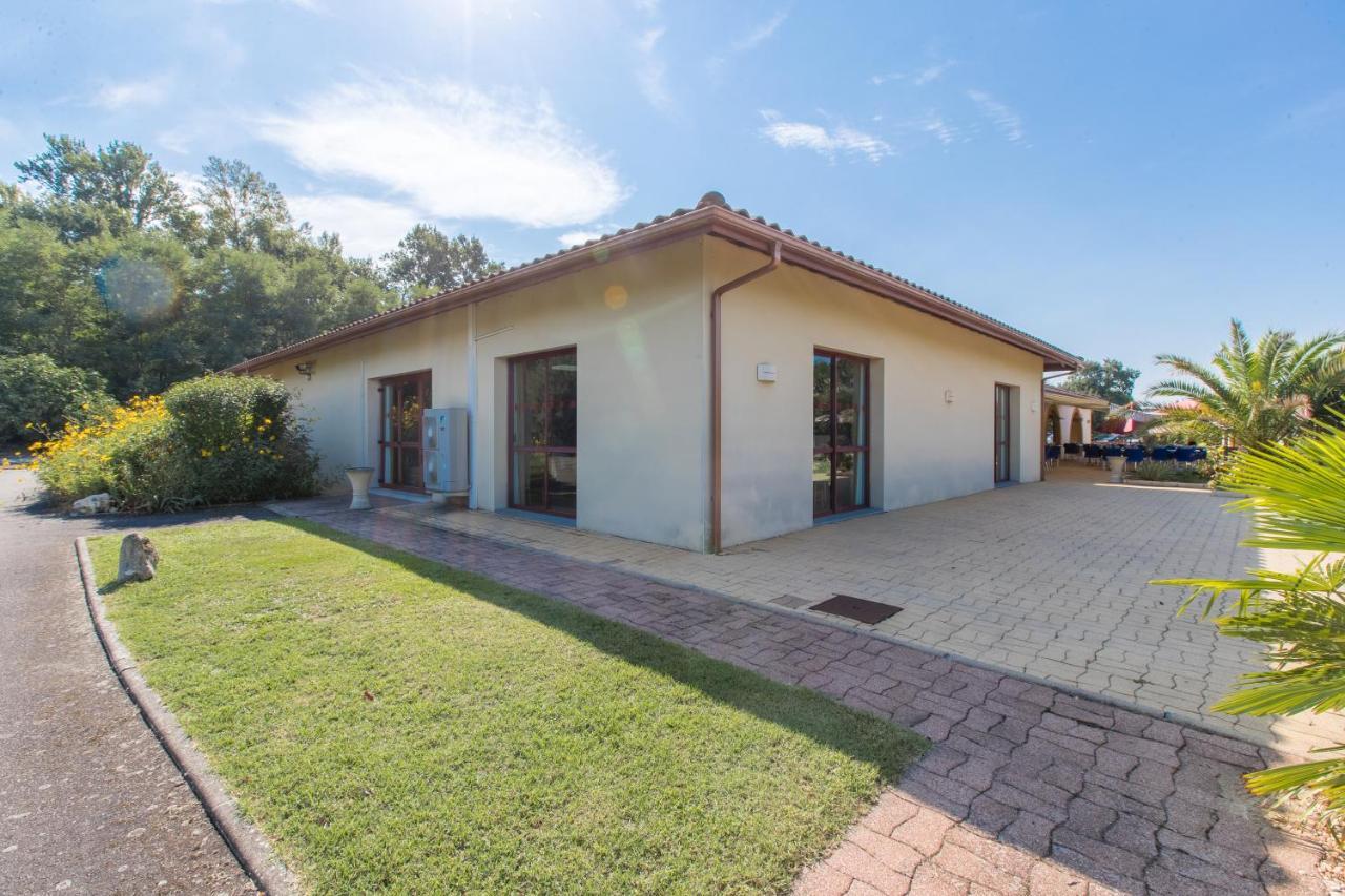 Logis Hotel Restaurant Solenca Nogaro Esterno foto
